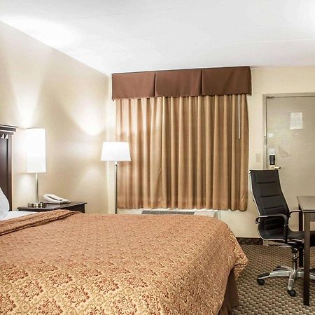Econo Lodge Elmira-Corning Fisherville Exteriör bild