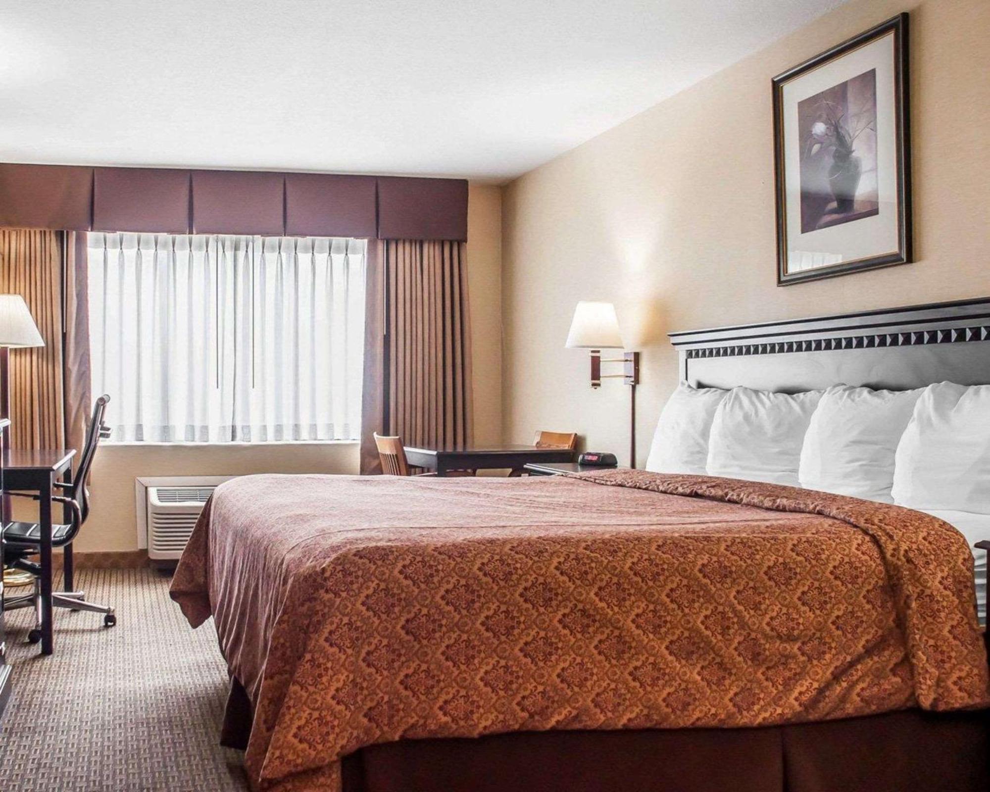 Econo Lodge Elmira-Corning Fisherville Exteriör bild