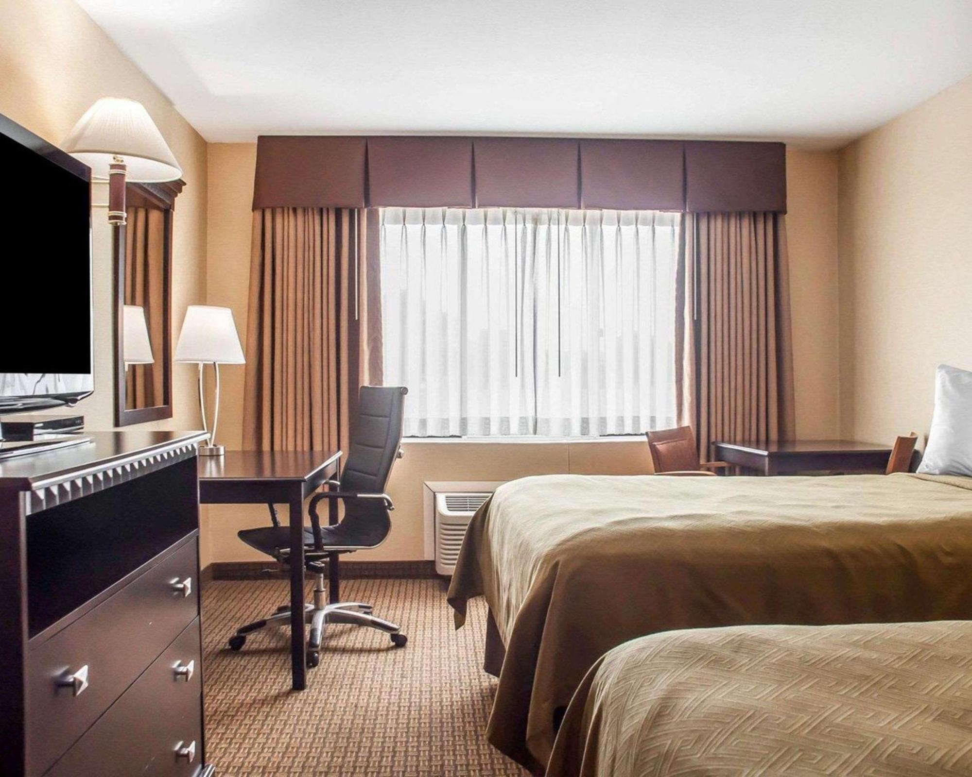 Econo Lodge Elmira-Corning Fisherville Exteriör bild